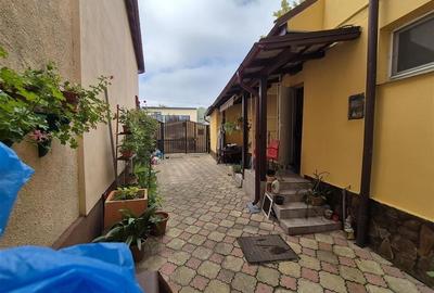 Casa 4 camere + spatiu comercial 55 mp, zona centrala Casa 4 camere + spatiu comercial 55 mp, zona centrala - 10