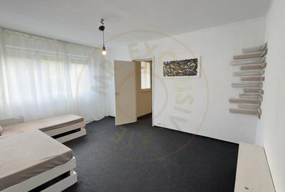 Oportunitate! Apartament 3 camere, Str. Ignisului Nr.24, Etaj III - Carei - 1