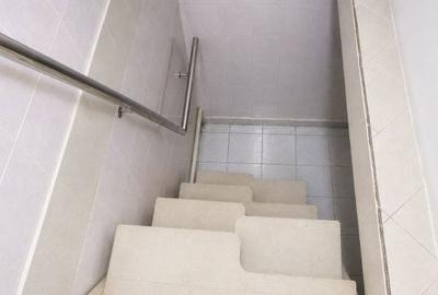 Spațiu comercial, de 85 mp, în Central - 1