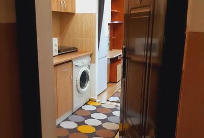 Garsoniera pentru inchiriat