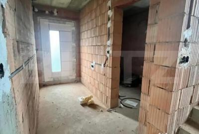 Casă cu 4 camere cu Teren 1000 Mp în Central - 4