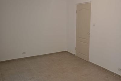 Apartament cu 3 camere decomandat în Central - 3