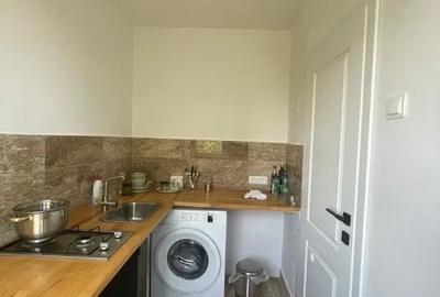 Garsonieră decomandată în Berceni