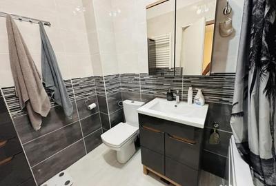 Casă cu 5 camere cu Teren 250 Mp în Roșu - 4