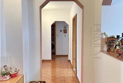 SAGULUI - 3 Camere - Decomandat - Centrala proprie - Bloc anvelopat - 7