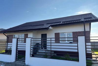 Casa Individuala / 3 Camere / Incalzire Pardoseala / Teren 356 mp - 2