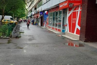 Spațiu comercial, de 110 mp, în Central - 3