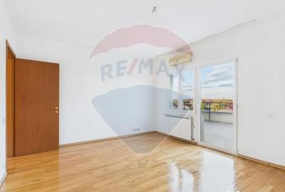 Apartament cu 3 camere semidecomandat în Săftica - 4