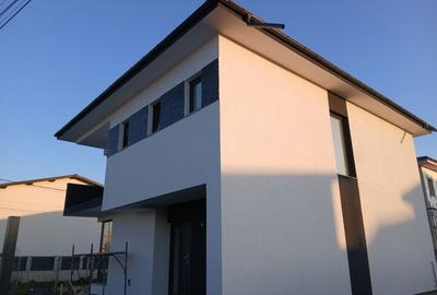 Casă cu 4 camere în Prundu - 2