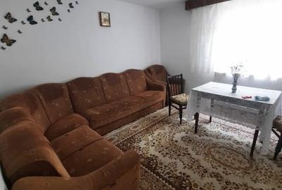 Casă individuală cu 3 camere cu Canalizare în Central - 2