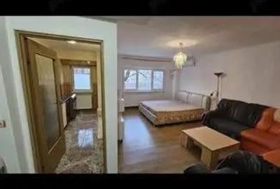 Garsonieră decomandată în Vitan