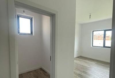 Casa de vanzare cu 4 camere|finisaje de calitate|incalzire pardoseala Casa de vanzare cu 4 camere|finisaje de calitate|incalzire pardoseala - 6