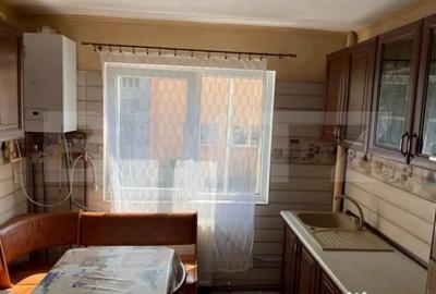 Apartament cu 3 camere decomandat în Micro 16 - 2