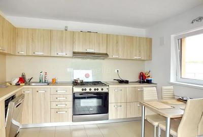 Casă cu 5 camere cu Teren 1000 Mp în Stupini - 2