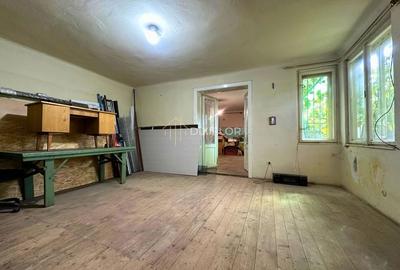 Casă cu 4 camere | Reghin | 83.000 EUR - 4