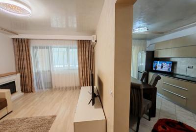 Apartament super modern cu 3 camere, decomandat, utilat si mobilat - 2