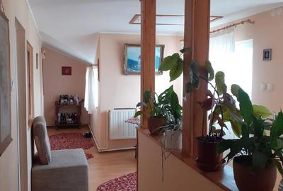 Casă cu 6 camere cu Teren 400 Mp în Călimănești - 6