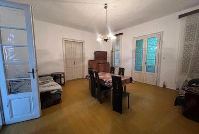 Casă cu 5 camere în Cuvin - 2