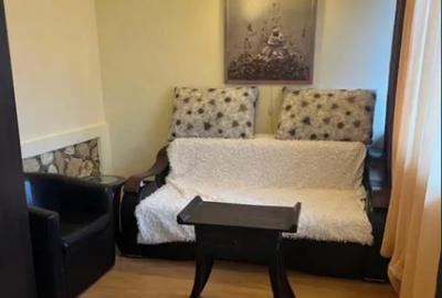 Apartament cu 3 camere semidecomandat în Central - 2