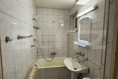 Apartament cu 3 camere decomandat în Dacia - 4