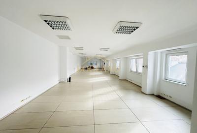 Casă individuală cu 9 camere cu Canalizare în Șagului - 2