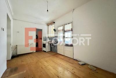 Casa individuala cu 3 camere si teren de 952 mp, zona Crisan - 17