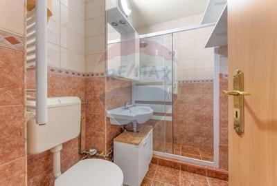 Apartament cu 4 camere decomandat, mobilat în Intim - 12