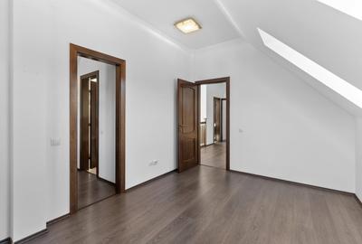 Casa cocheta intr-un cartier cu farmec istoric,  constructie 2015 - 26
