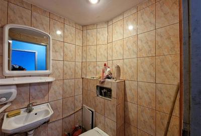 Resita Vanzare Spatiu Com.Parter,Zona Aglomerata - 5