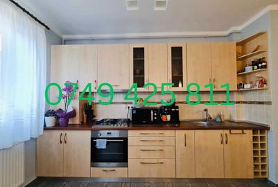Apartament cu 3 camere semidecomandat în Florești - 1