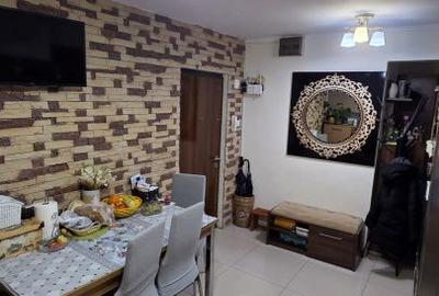 Apartament cu 3 camere decomandat în Micro 16 - 8
