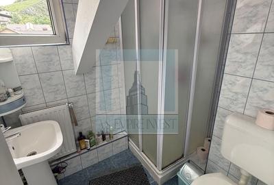 Apartament cu 4 camere decomandat în Răcădău - 18