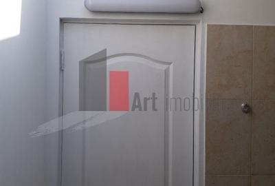 Oportunitate Unică! Vilă Spațioasă lângă Podul Grant, Ideală pentru Birouri - 6