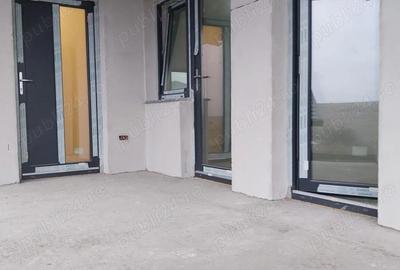 Casă cu Teren 500 Mp în Dumești - 1