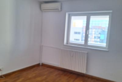 Apartament cu 4 camere decomandat în Calea Călărașilor - 6