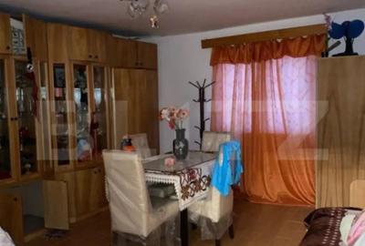 Casă cu 3 camere cu Teren 1700 Mp în Central - 1