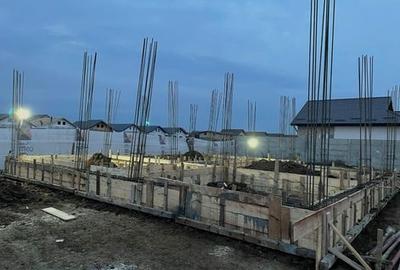 Casă cu 3 camere decomandat cu Teren 325 Mp în Central - 2