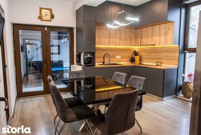 Casă cu 5 camere cu Teren 253 Mp în Central - 14