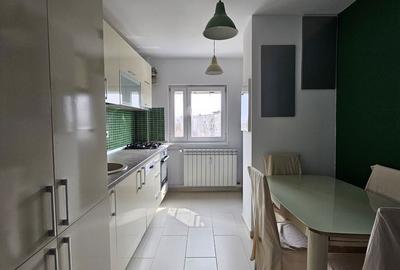 Apartament cu 3 camere semidecomandat în 1 Mai - 3