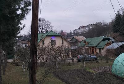 Casă cu 6 camere în Periferie - 1