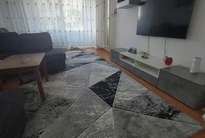 Apartament cu 3 camere decomandat în Central - 2