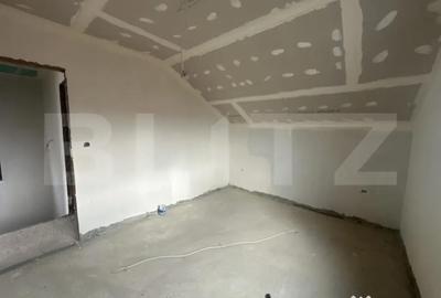 Casă cu 4 camere cu Teren 300 Mp în Lazuri - 2