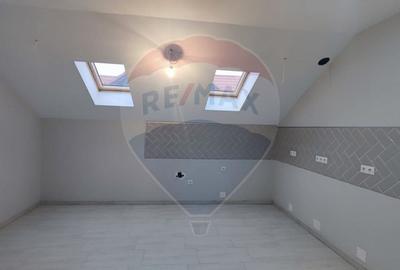 De inchiriat spatiu generos nerezidential la casa/mansarda zona Oncea - 4