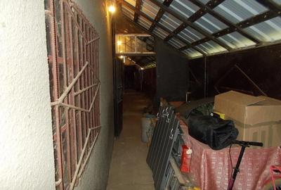 Casă cu 3 camere cu Teren 1689 Mp în Pădureni - 8