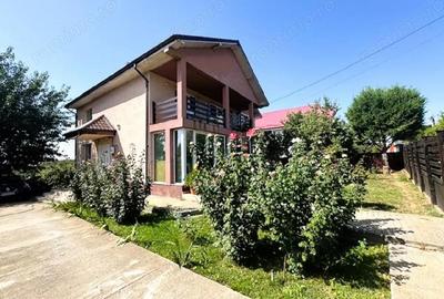 Casă cu 6 camere cu Teren 1250 Mp în Central - 13