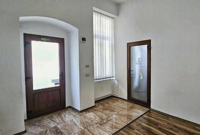 Apartament cu 2 camere semidecomandat în Ultracentral - 2