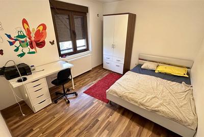 Duplex cu 4 camere cu Canalizare în Central - 9