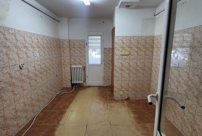 Vand apartament 3 cam Mogosoaia - 2