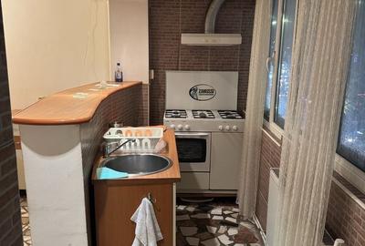 Apartament cu 2 camere semidecomandat în Obor