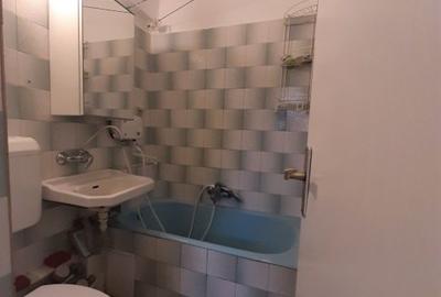 Apartament cu 2 camere semidecomandat în Decebal - 5
